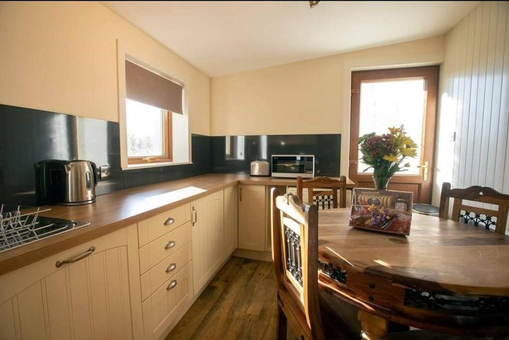 Torran Cottage - Views, Exclusivity & Tranquility Halkirk Buitenkant foto